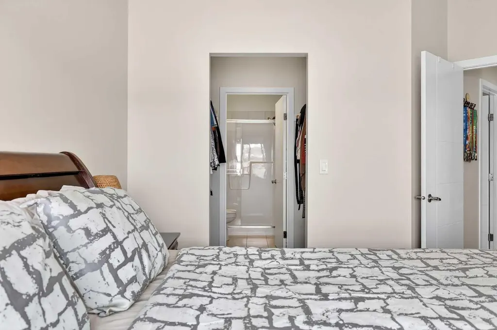 402 Marquis Lane SE Calgary AB T3M 2G7