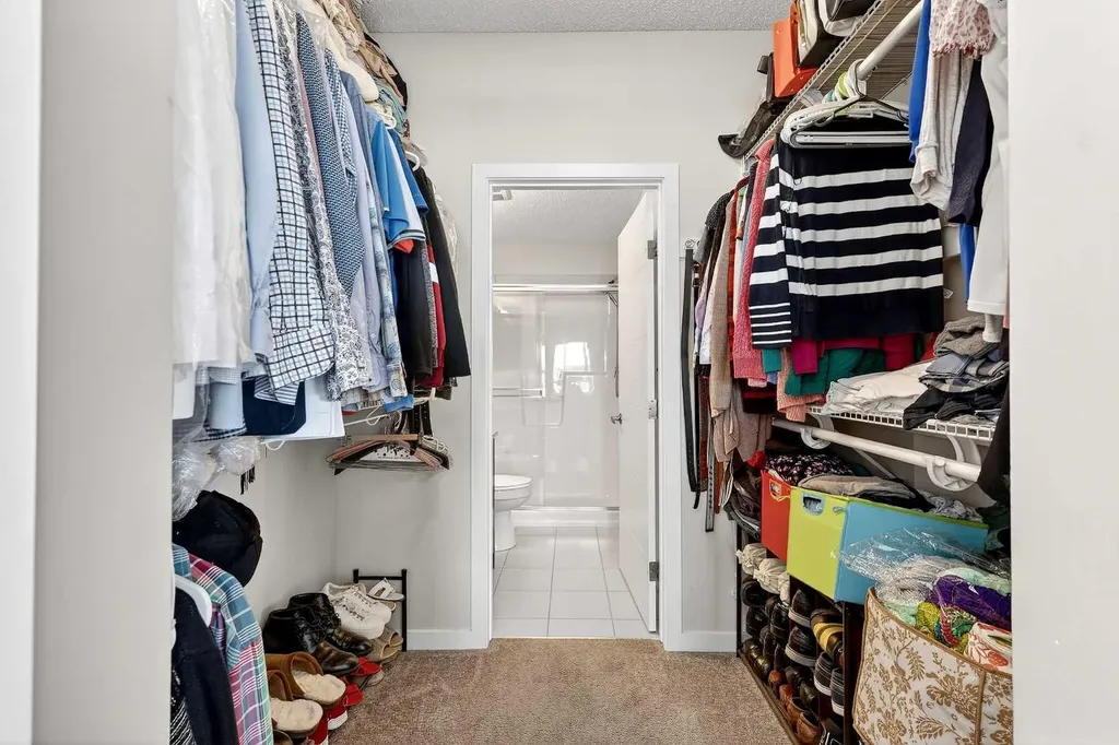 402 Marquis Lane SE Calgary AB T3M 2G7