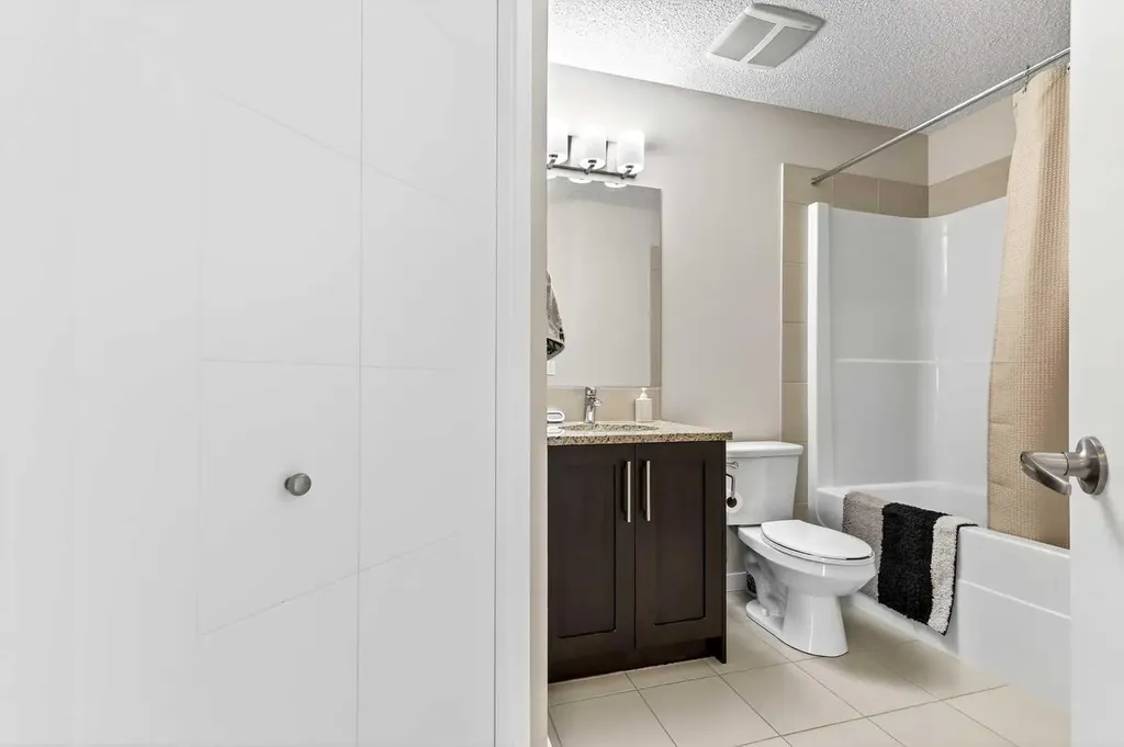 402 Marquis Lane SE Calgary AB T3M 2G7