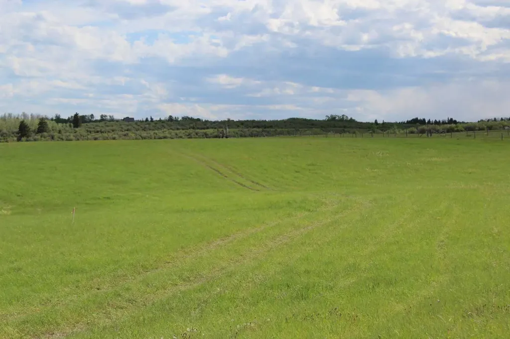 32079 Willow Way Rural Rocky View County AB T4C 2Y4