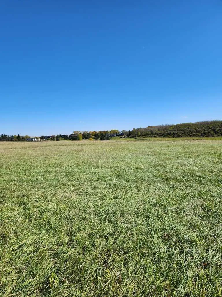 32079 Willow Way Rural Rocky View County AB T4C 2Y4