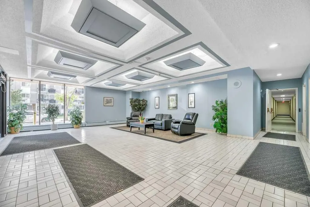 924 14 Avenue SW Calgary AB T2R 0N7