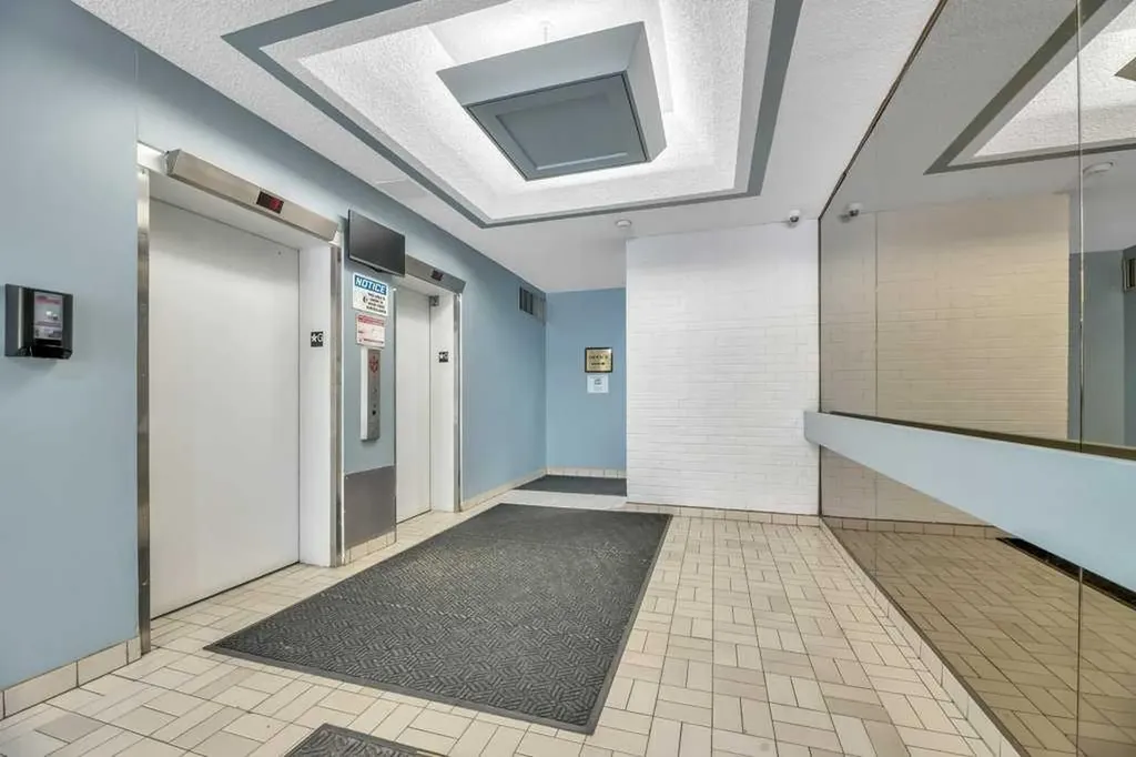 924 14 Avenue SW Calgary AB T2R 0N7