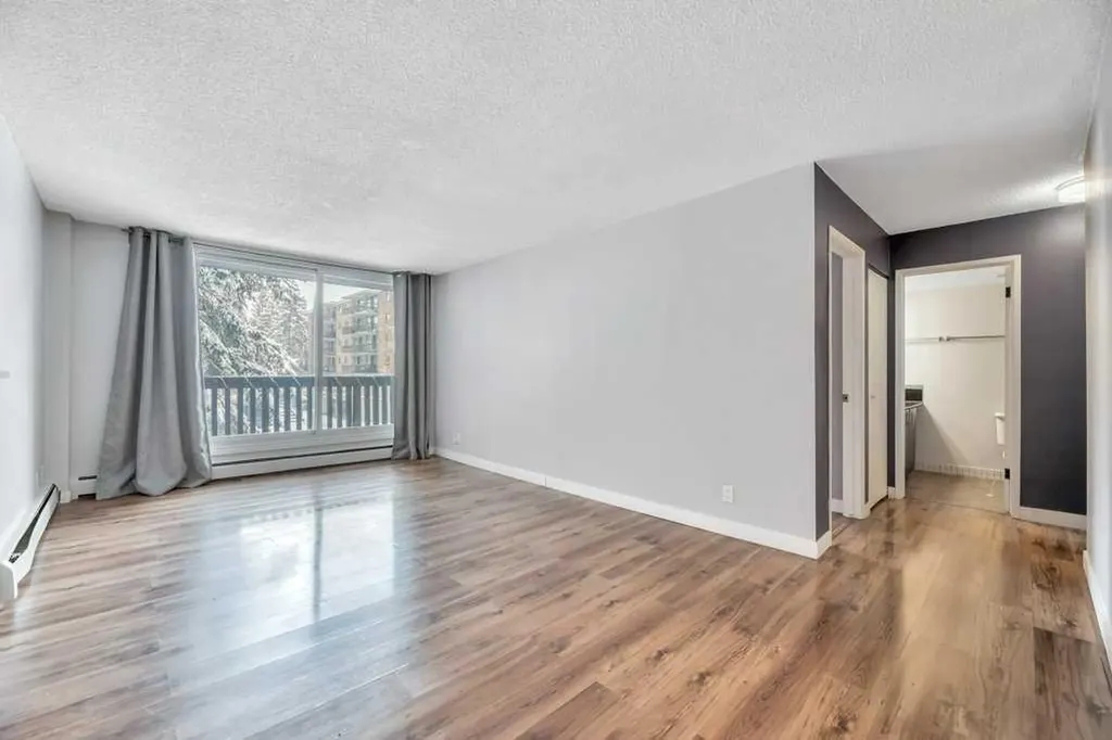 507 57 Avenue SW Calgary AB T2Y 0H2