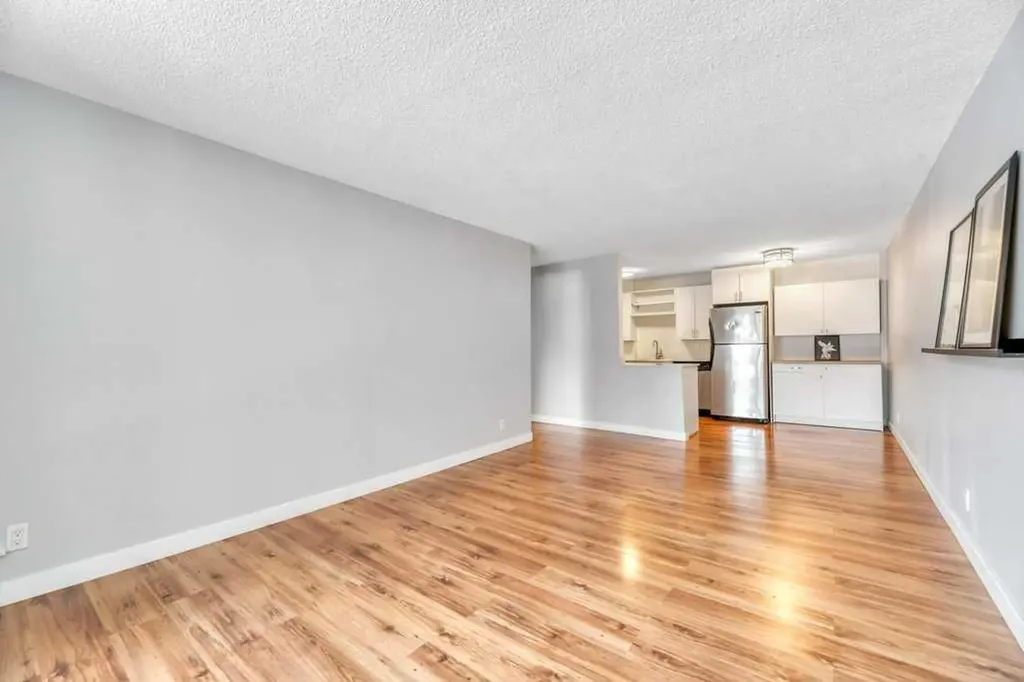 507 57 Avenue SW Calgary AB T2Y 0H2