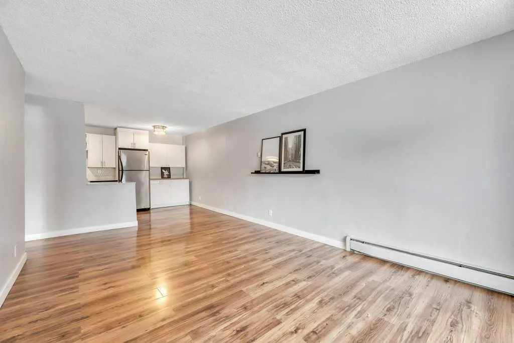 507 57 Avenue SW Calgary AB T2Y 0H2
