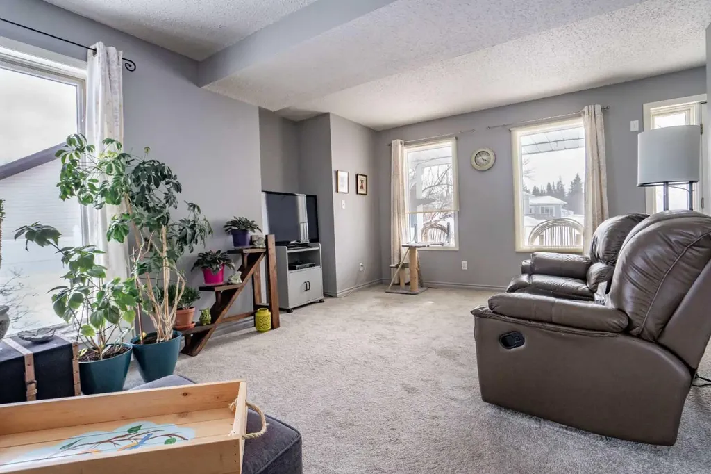 8 Grenier Avenue St. Isidore AB T0H 3B0