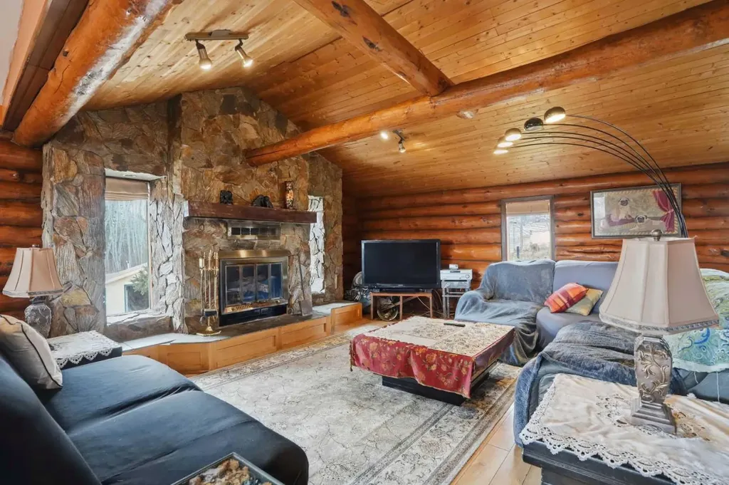 30051 Highway 22 Rural Mountain View County AB T0M 0R0