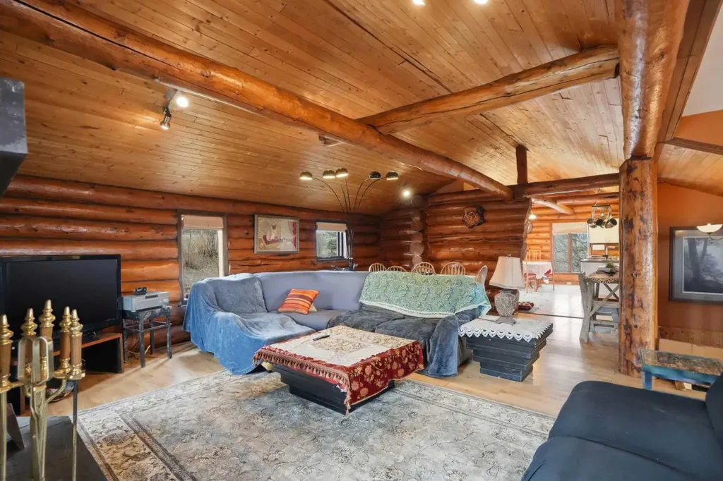 30051 Highway 22 Rural Mountain View County AB T0M 0R0