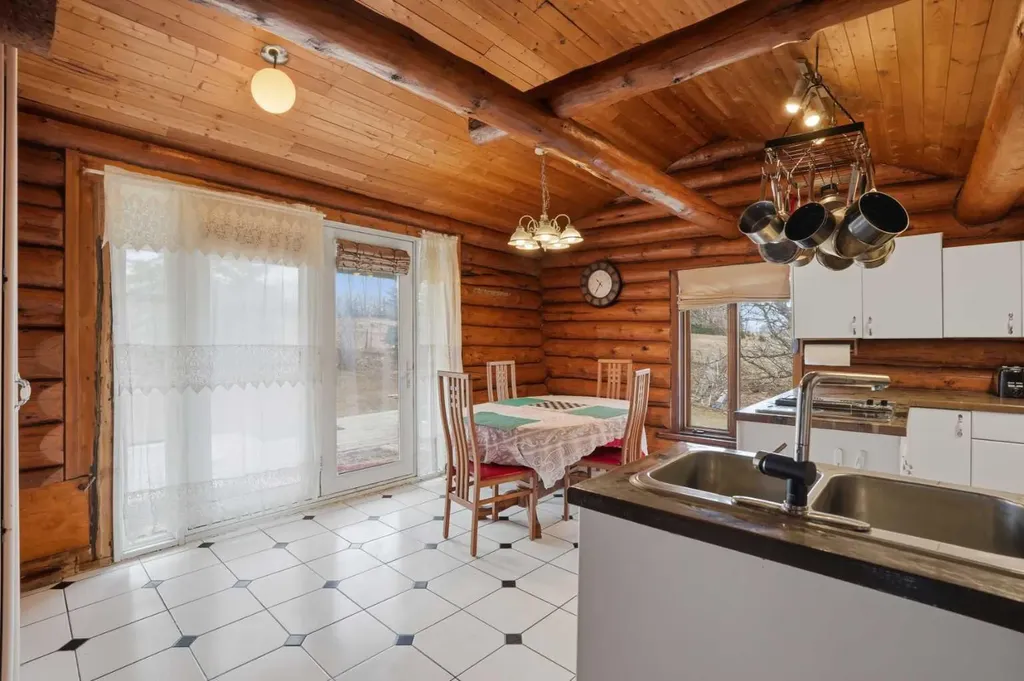 30051 Highway 22 Rural Mountain View County AB T0M 0R0