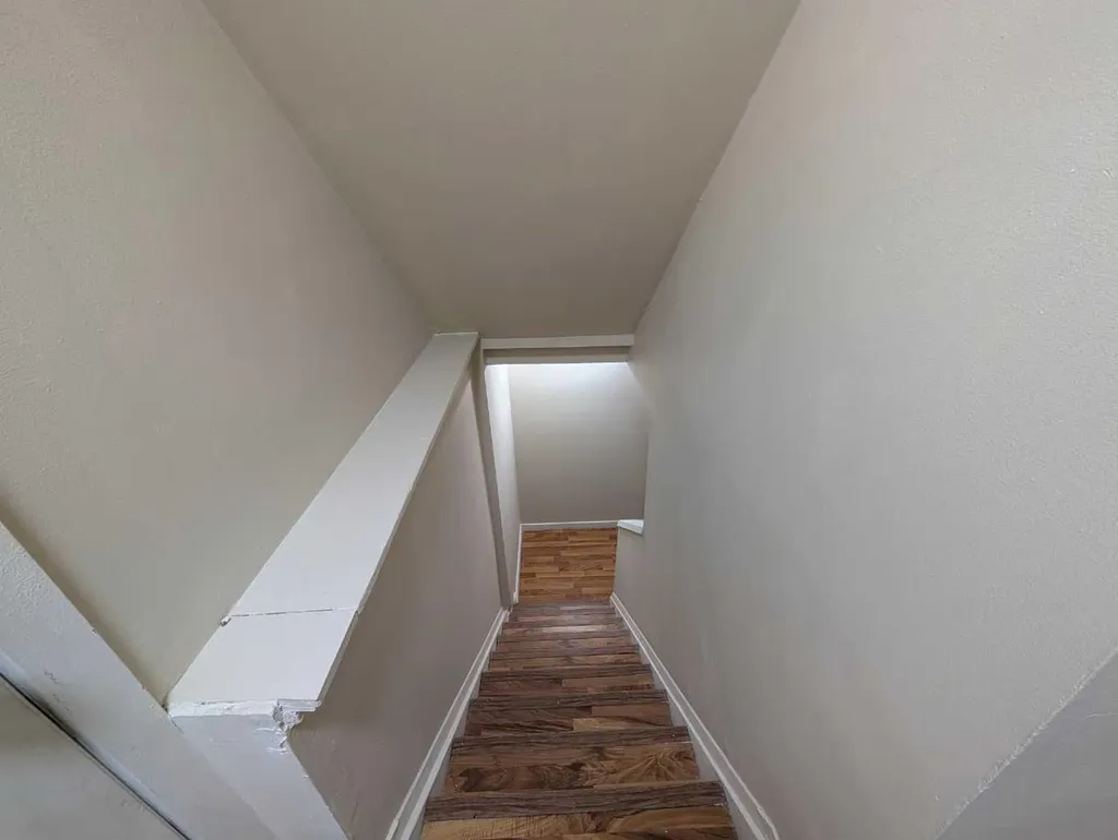 114 Castledale Way NE Calgary AB T3J 2A2