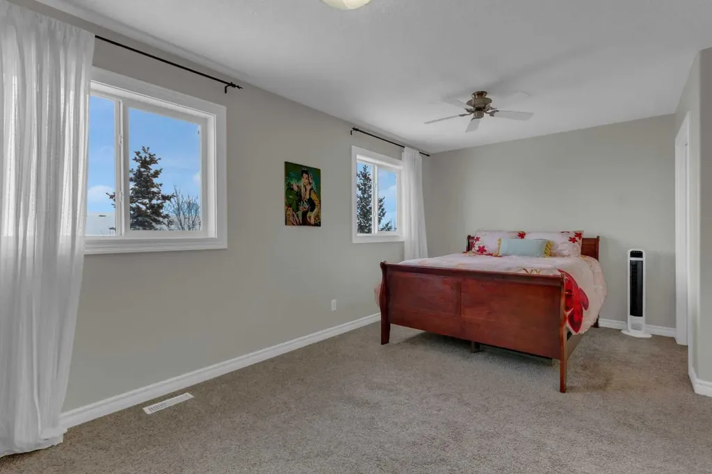 10 West Cedar Rise SW Calgary AB T3H 5G8