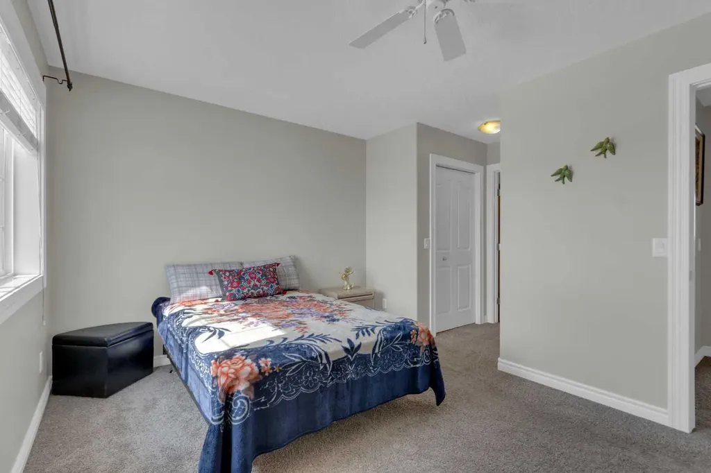 10 West Cedar Rise SW Calgary AB T3H 5G8