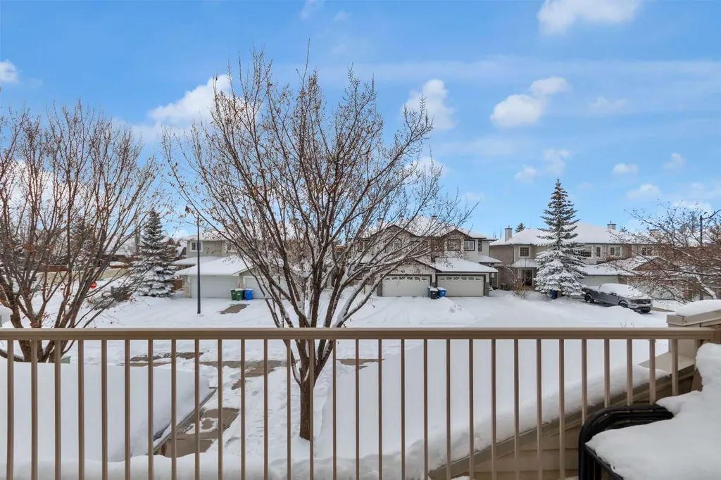 10 West Cedar Rise SW Calgary AB T3H 5G8