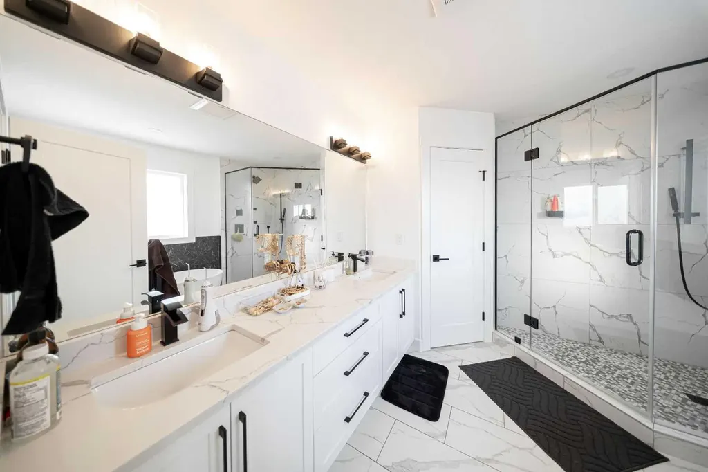123 Saddlecrest Grove NE Calgary AB T3J 2K3