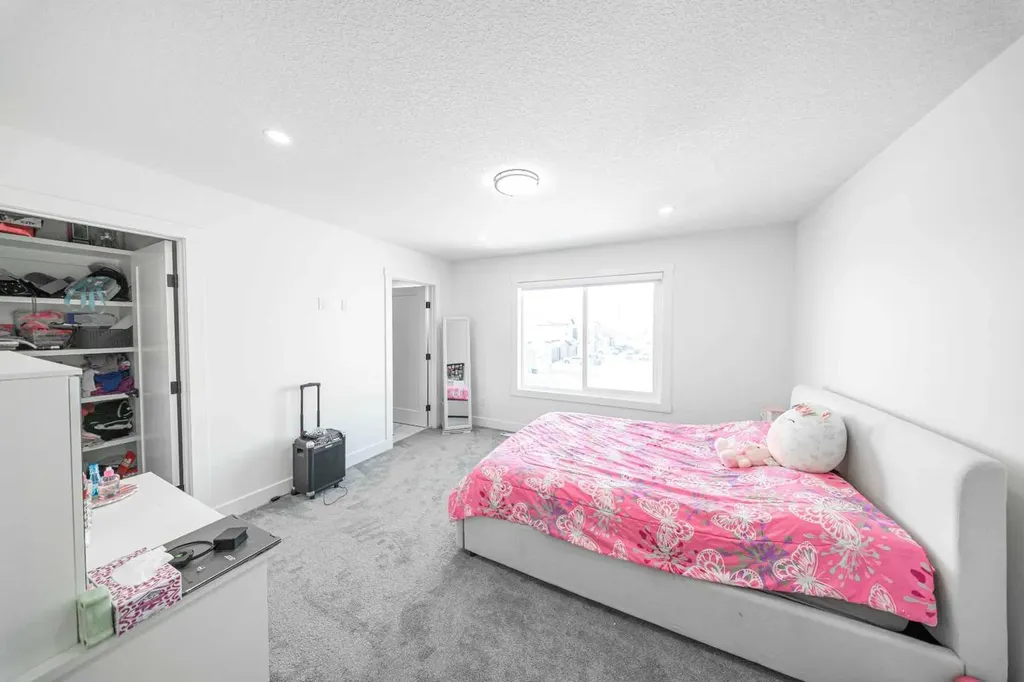 123 Saddlecrest Grove NE Calgary AB T3J 2K3