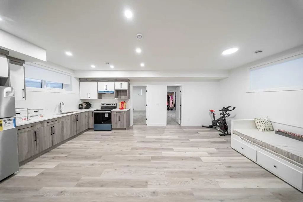 123 Saddlecrest Grove NE Calgary AB T3J 2K3
