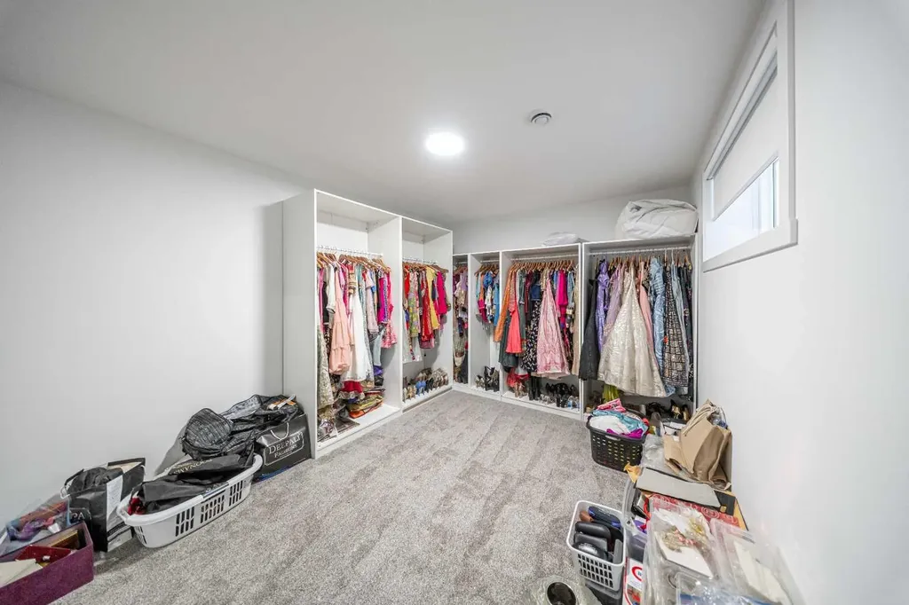123 Saddlecrest Grove NE Calgary AB T3J 2K3