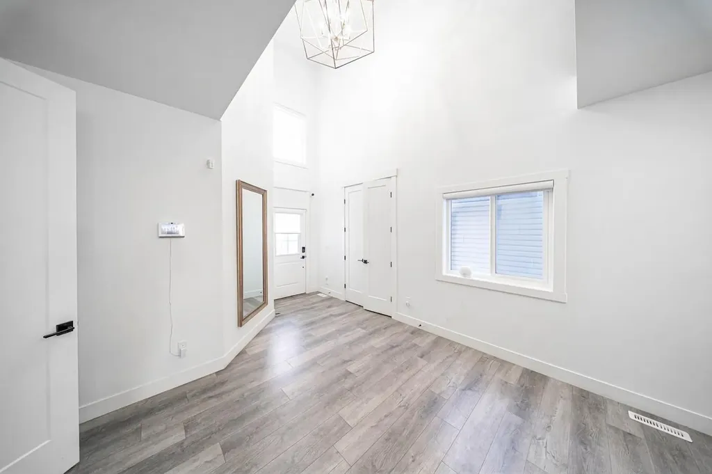 123 Saddlecrest Grove NE Calgary AB T3J 2K3