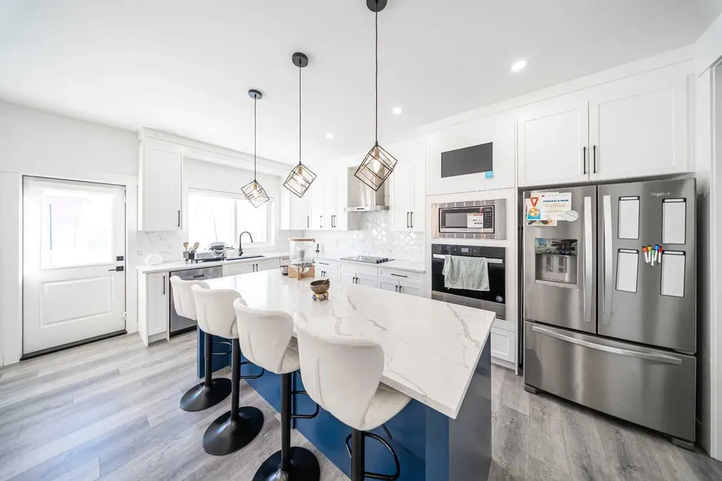 123 Saddlecrest Grove NE Calgary AB T3J 2K3