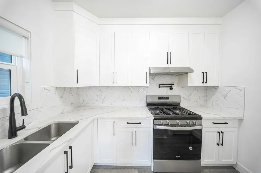 123 Saddlecrest Grove NE Calgary AB T3J 2K3