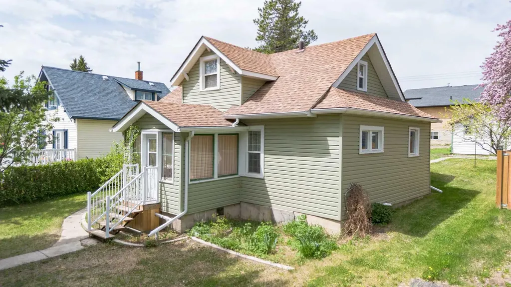 253 4 Avenue S Big Valley AB T0J 0G0