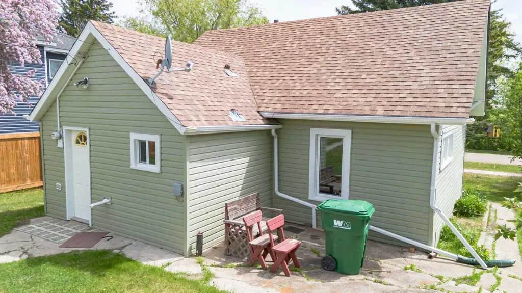253 4 Avenue S Big Valley AB T0J 0G0