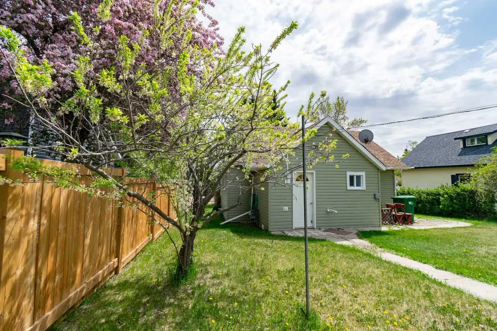 253 4 Avenue S Big Valley AB T0J 0G0