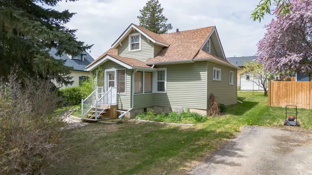 253 4 Avenue S Big Valley AB T0J 0G0