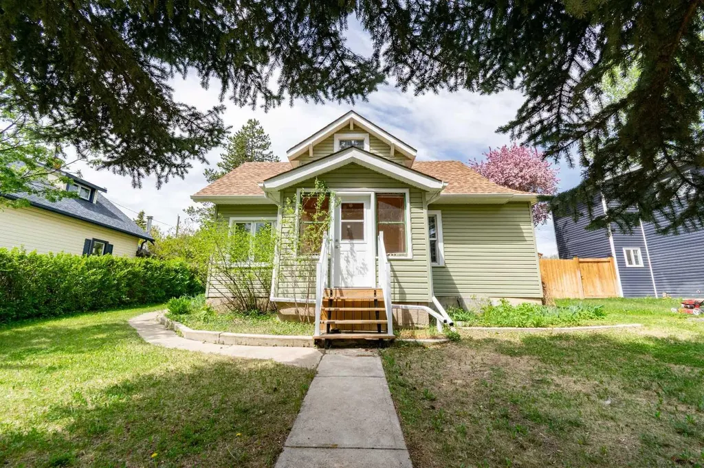 253 4 Avenue S Big Valley AB T0J 0G0