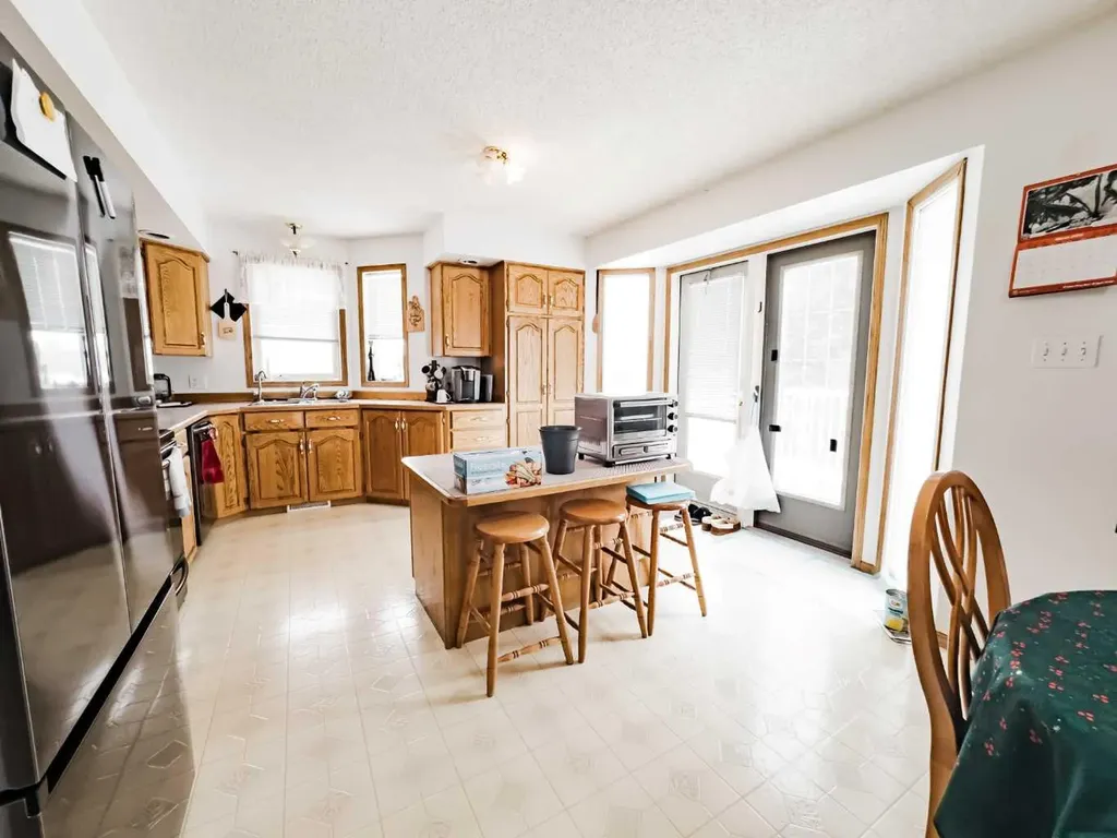 10417 97 Avenue La Crete AB T0H2H0