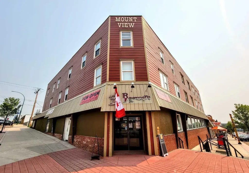 4939 50 Street Rocky Mountain House AB T4T 1A7
