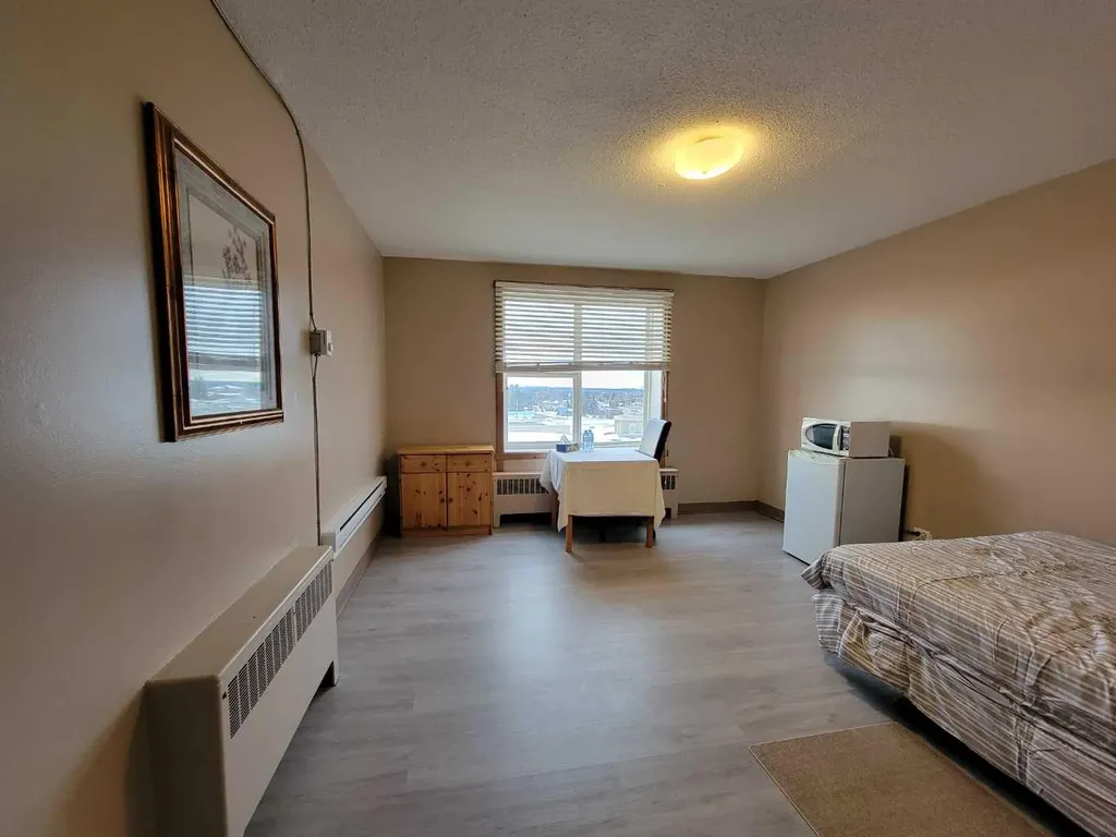 4939 50 Street Rocky Mountain House AB T4T 1A7