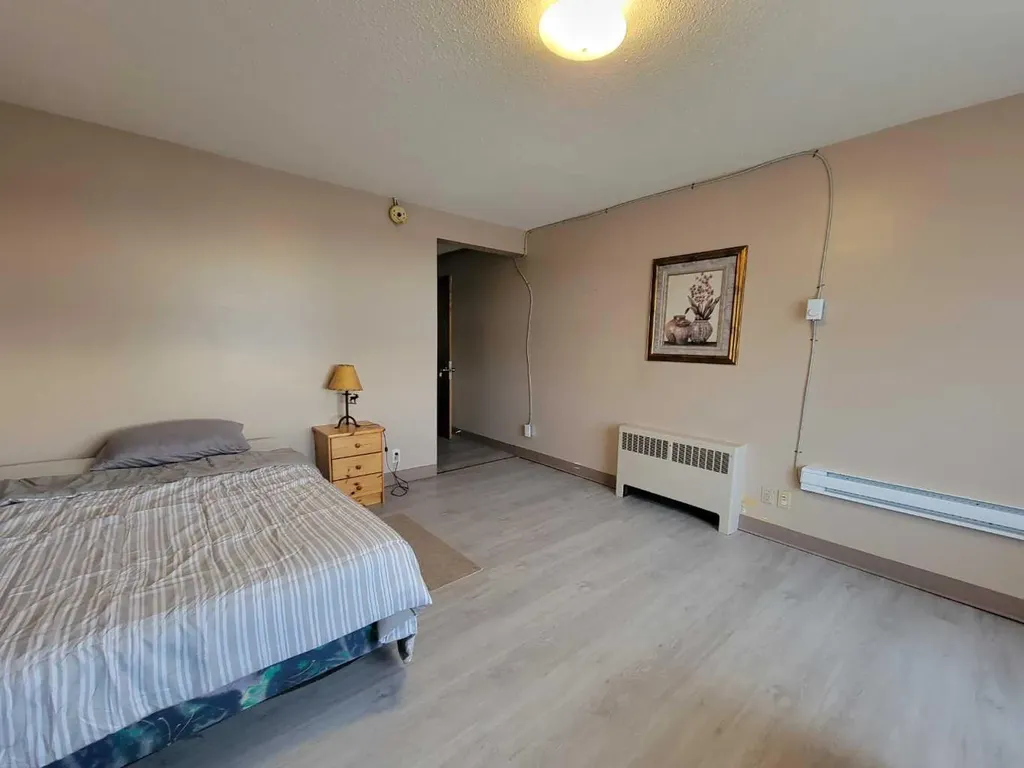 4939 50 Street Rocky Mountain House AB T4T 1A7