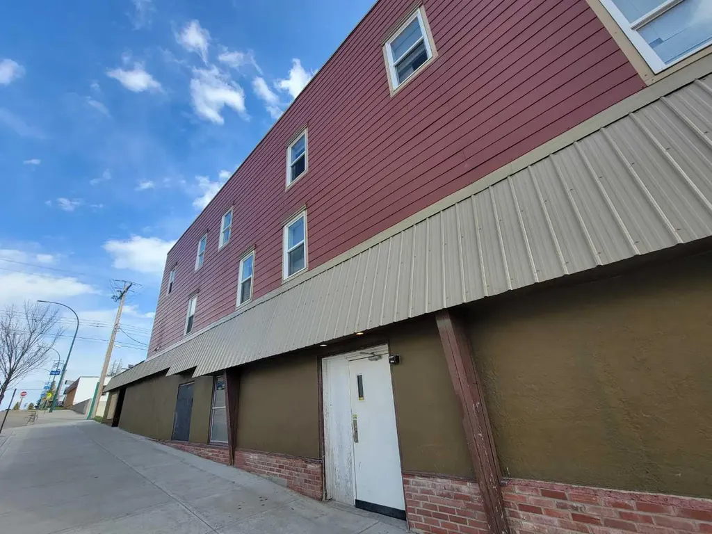 4939 50 Street Rocky Mountain House AB T4T 1A7
