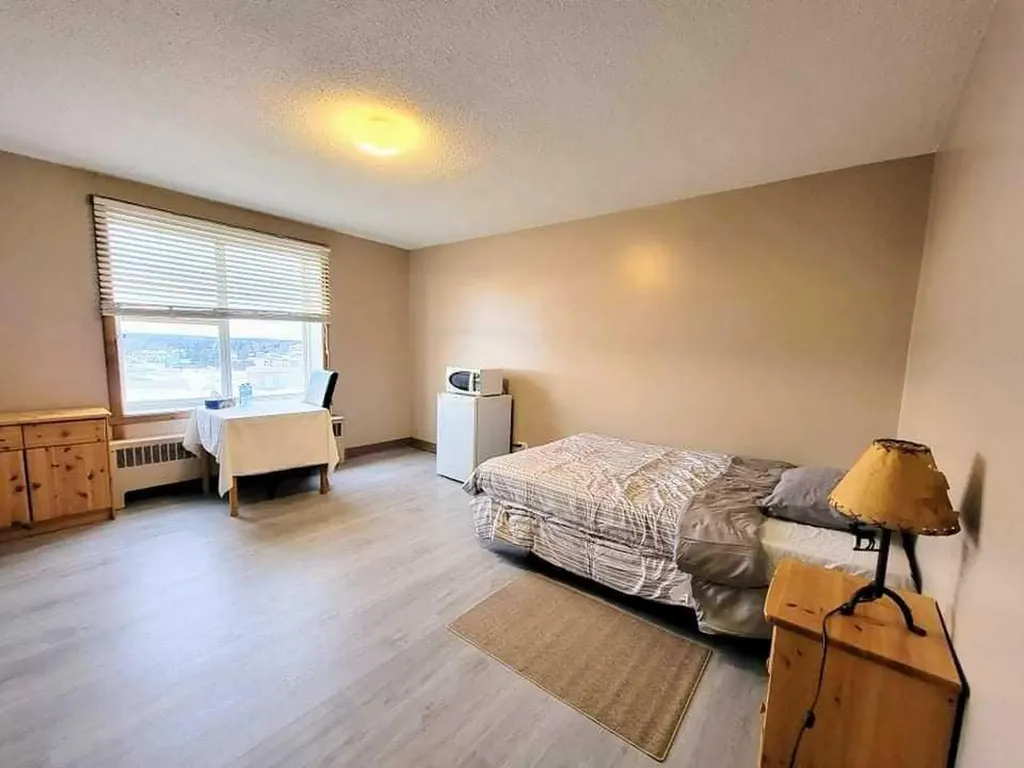 4939 50 Street Rocky Mountain House AB T4T 1A7