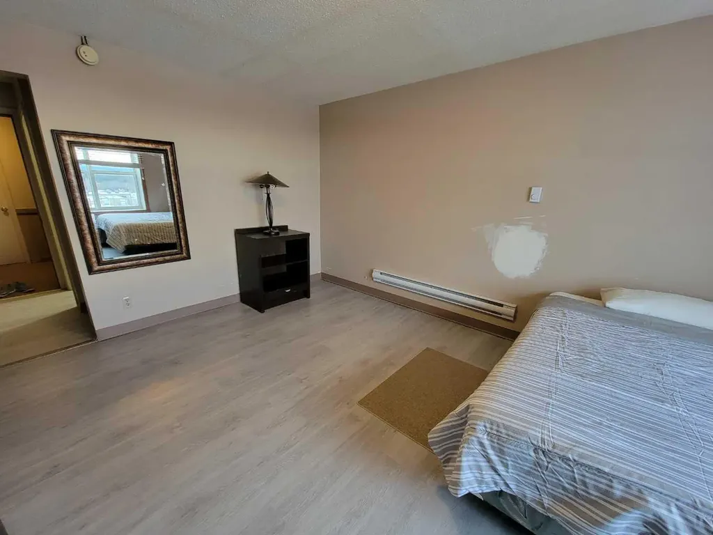 4939 50 Street Rocky Mountain House AB T4T 1A7