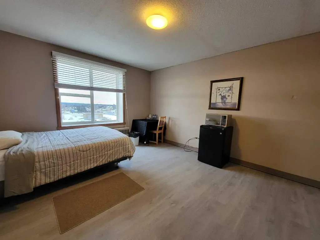 4939 50 Street Rocky Mountain House AB T4T 1A7