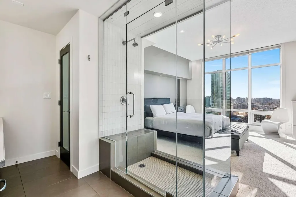 530 12 Avenue SW Calgary AB T2R 0B1