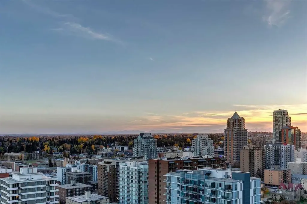 530 12 Avenue SW Calgary AB T2R 0B1