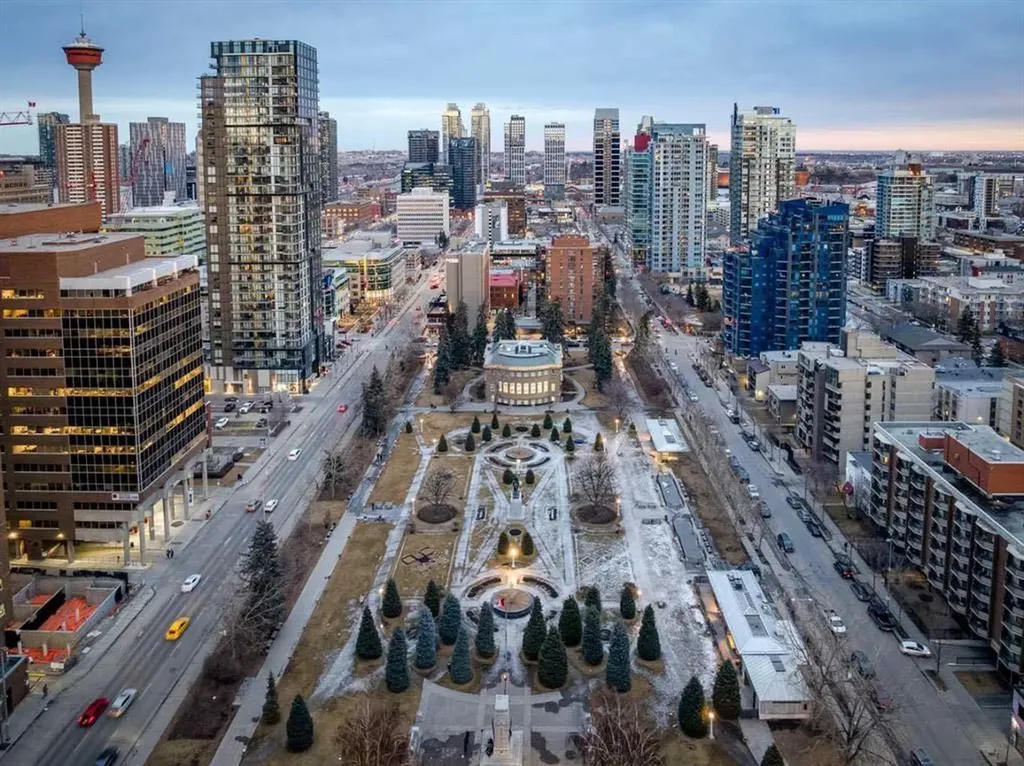 530 12 Avenue SW Calgary AB T2R 0B1