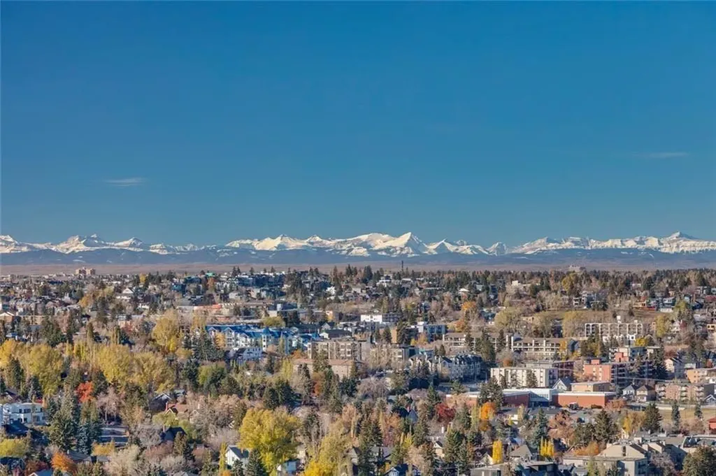 530 12 Avenue SW Calgary AB T2R 0B1