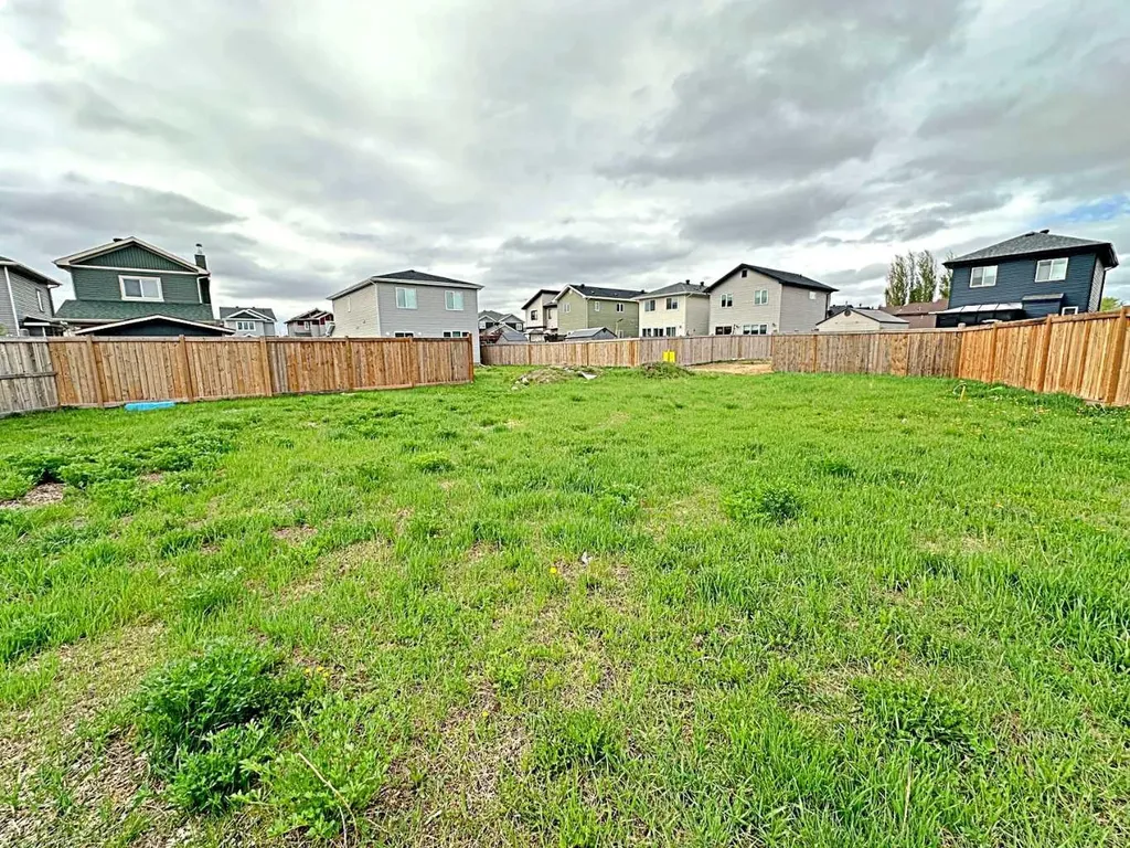119 Airmont Court Fort Mcmurray AB T9J 1G1