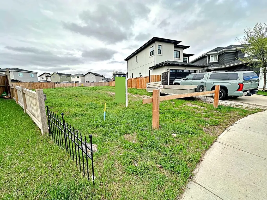 119 Airmont Court Fort Mcmurray AB T9J 1G1