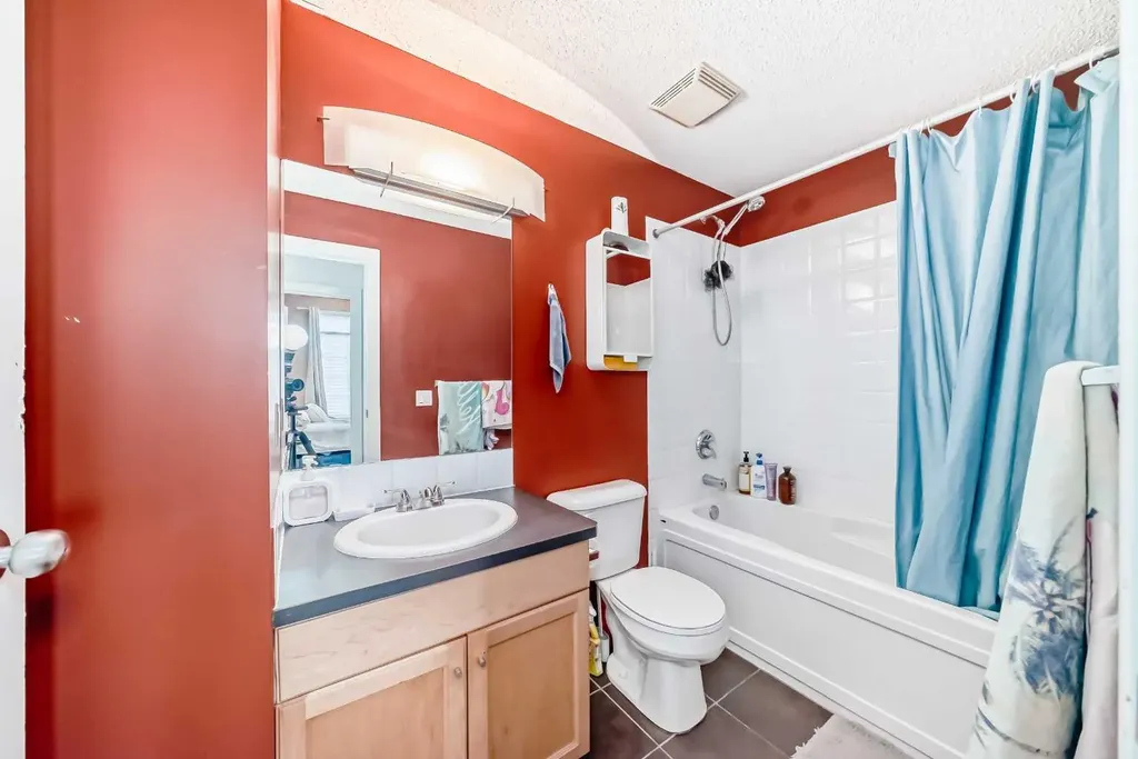 1000 15 Avenue SW Calgary AB T2R 0S6