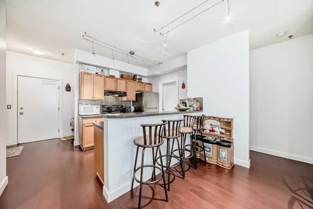 1000 15 Avenue SW Calgary AB T2R 0S6