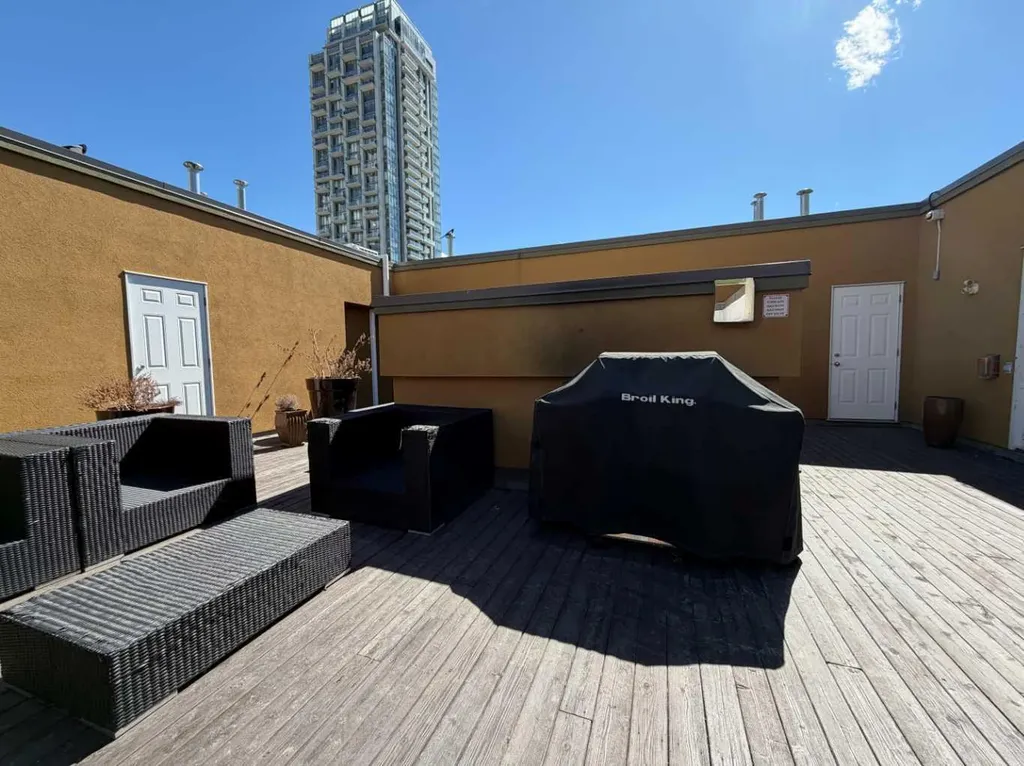 1000 15 Avenue SW Calgary AB T2R 0S6