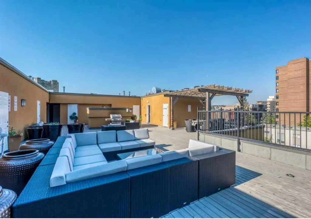 1000 15 Avenue SW Calgary AB T2R 0S6