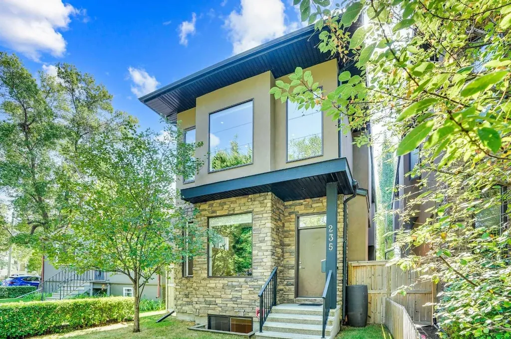 235 11 Avenue NE Calgary AB T2E0Y9