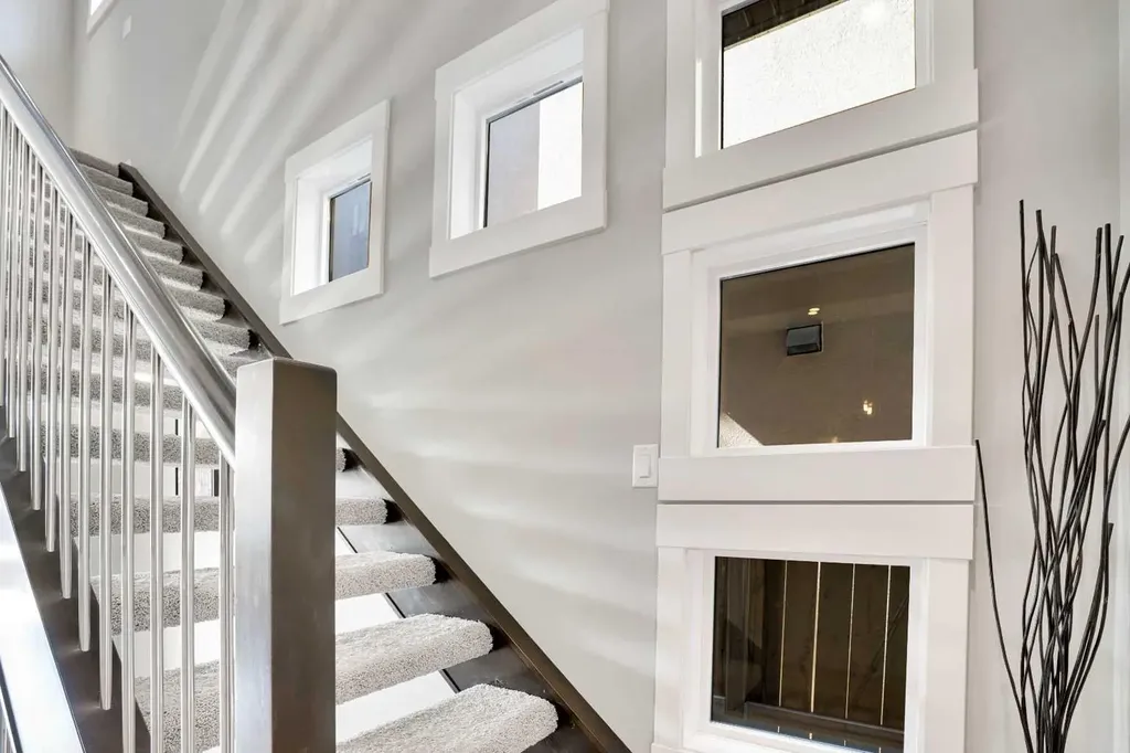 235 11 Avenue NE Calgary AB T2E0Y9